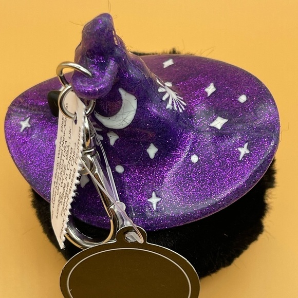 GLOW-IN-THE-DARK BLACK CAT POM
PocketBac Holder w free Pocketbac Sani - Picture 8 of 9